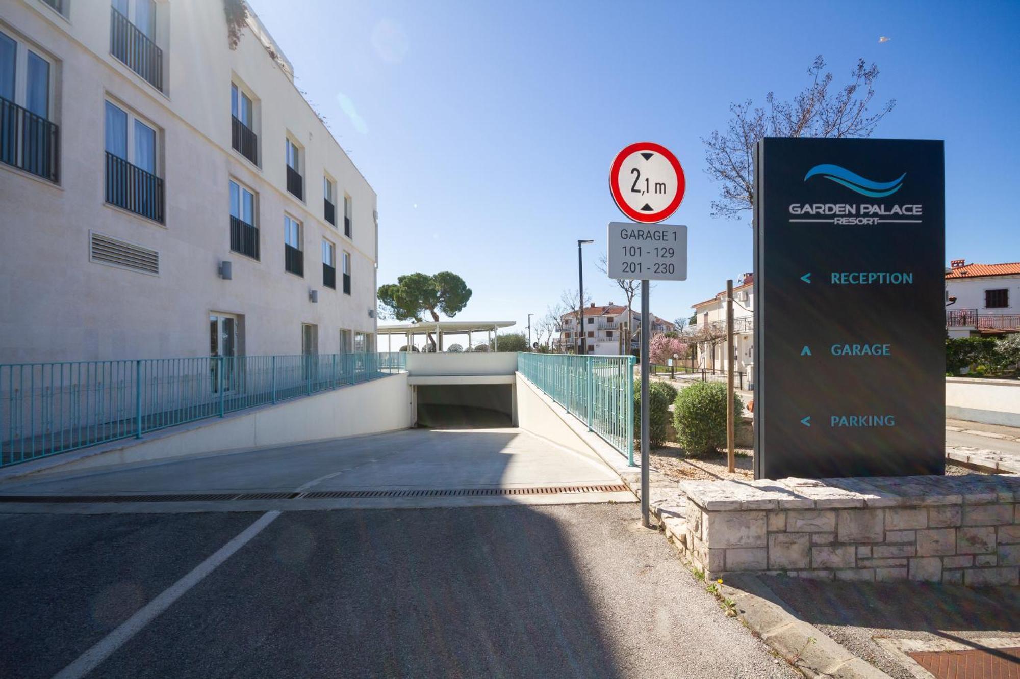 The Garden Palace Umag By Locap Group Kültér fotó